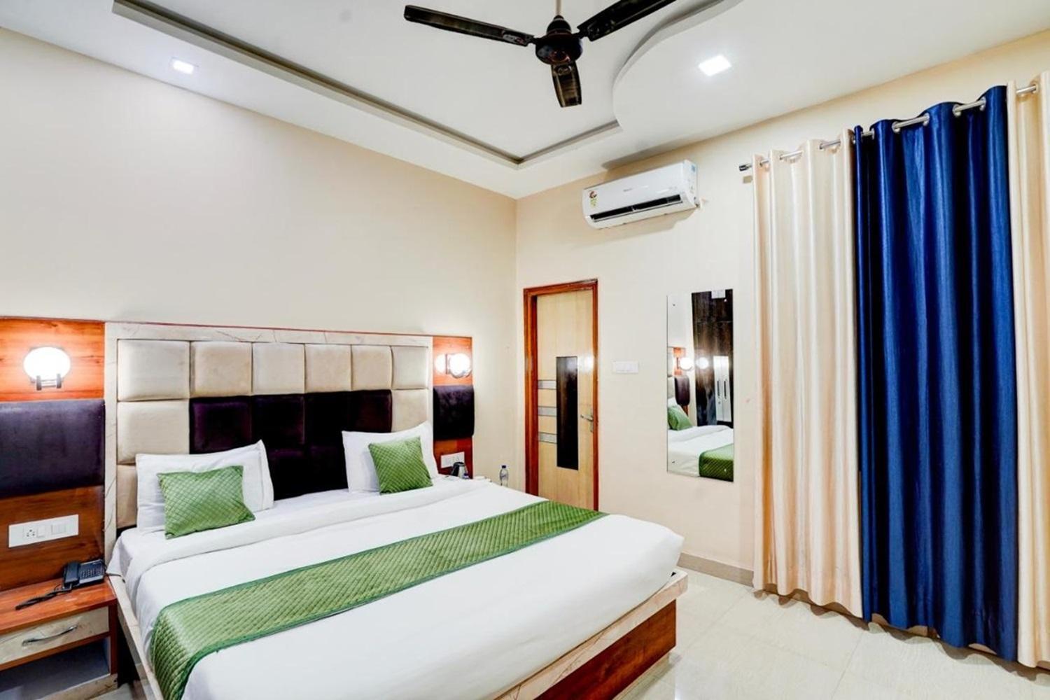 Apartamento The Five Dimension Agra  Exterior foto